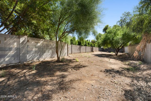 4202 N 33RD Street, Phoenix, AZ 85018