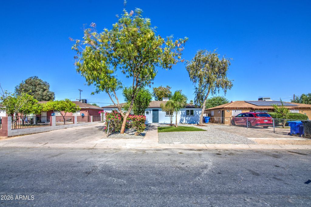 4129 N 49th Drive, Phoenix, AZ 85031 — photo 2