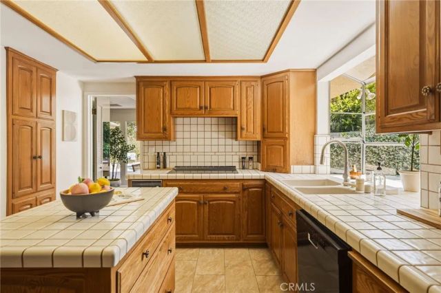 3586 Alana Drive, Sherman Oaks, CA 91403