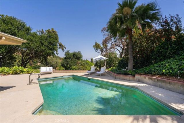 3586 Alana Drive, Sherman Oaks, CA 91403