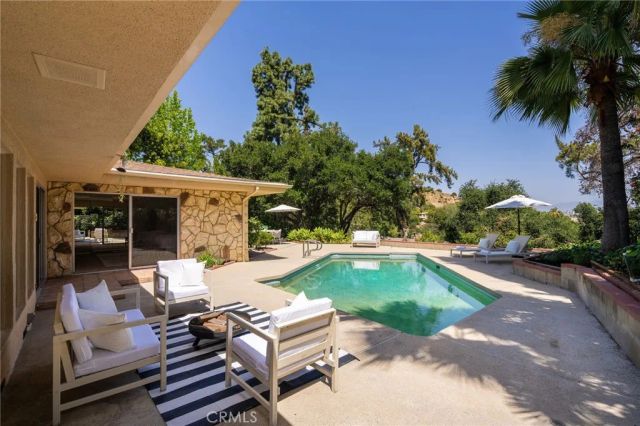 3586 Alana Drive, Sherman Oaks, CA 91403