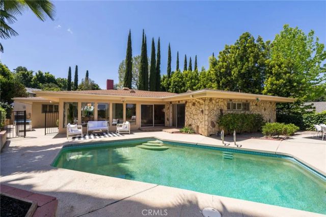 3586 Alana Drive, Sherman Oaks, CA 91403