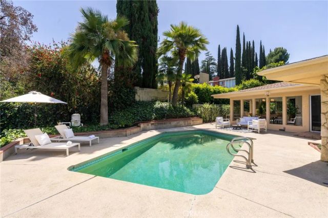 3586 Alana Drive, Sherman Oaks, CA 91403