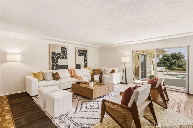 3586 Alana Drive, Sherman Oaks, CA 91403