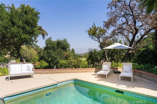 3586 Alana Drive, Sherman Oaks, CA 91403
