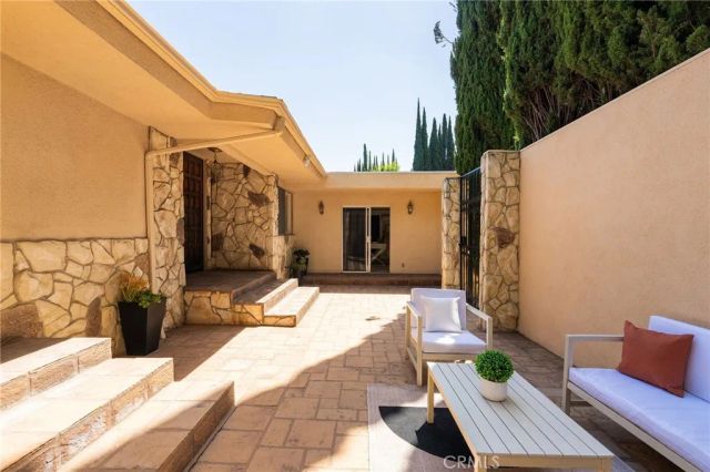 3586 Alana Drive, Sherman Oaks, CA 91403