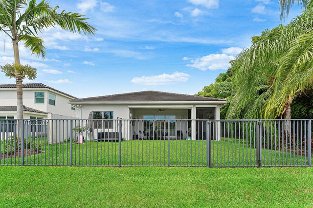 15262 Cherry Creek Lane, Delray Beach, FL 33446