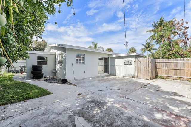 3194 Prince Drive, Lake Worth, FL 33461