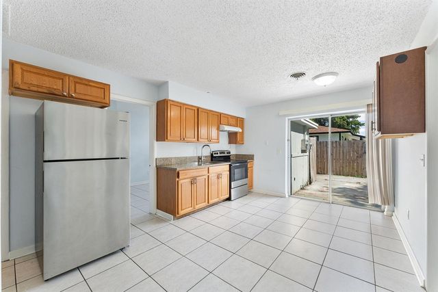 3194 Prince Drive, Lake Worth, FL 33461