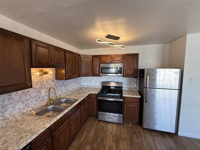 1529 Wirt Road 28, Houston, TX 77055