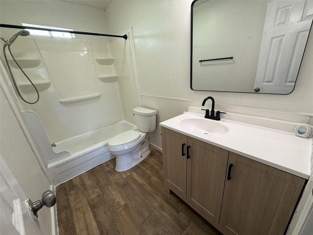 1529 Wirt Road 28, Houston, TX 77055