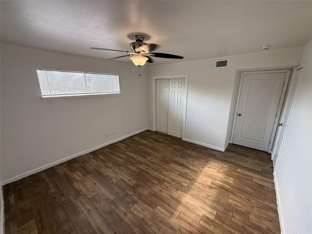 1529 Wirt Road 28, Houston, TX 77055