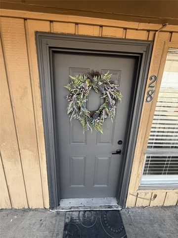 1529 Wirt Road 28, Houston, TX 77055
