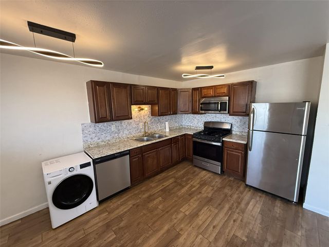 1529 Wirt Road 28, Houston, TX 77055