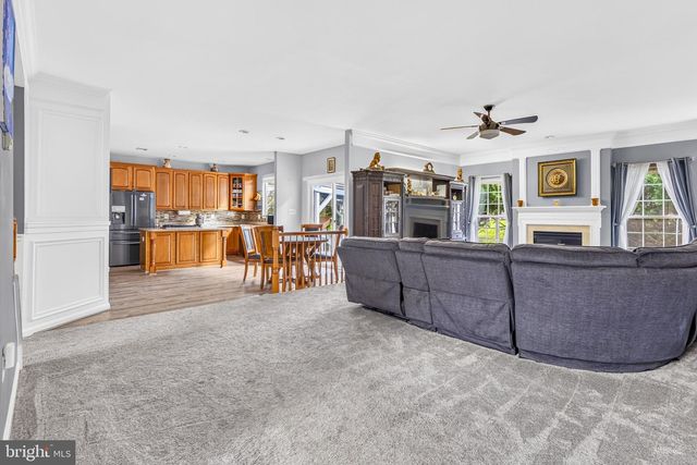 44231 MOHAVE DR, Ashburn, VA 20147