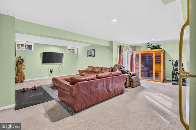 44231 MOHAVE DR, Ashburn, VA 20147