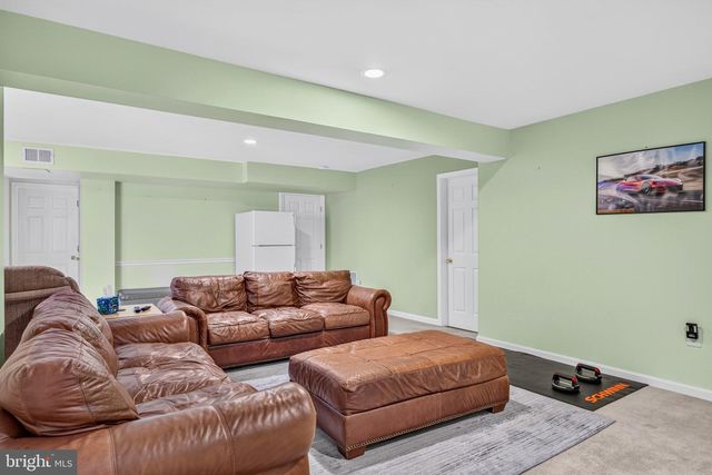 44231 MOHAVE DR, Ashburn, VA 20147
