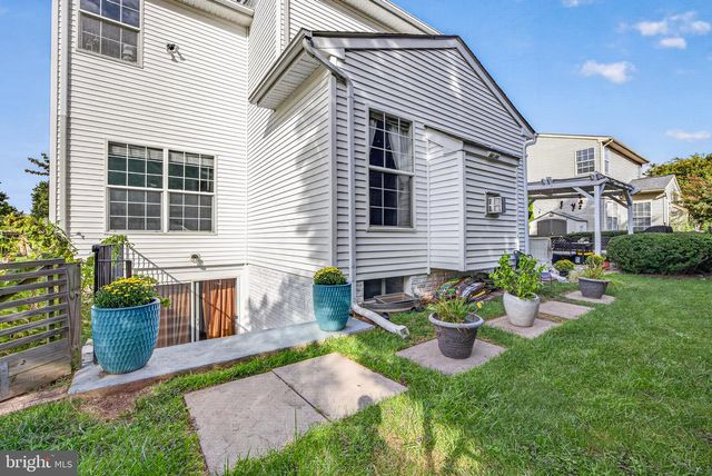 44231 MOHAVE DR, Ashburn, VA 20147