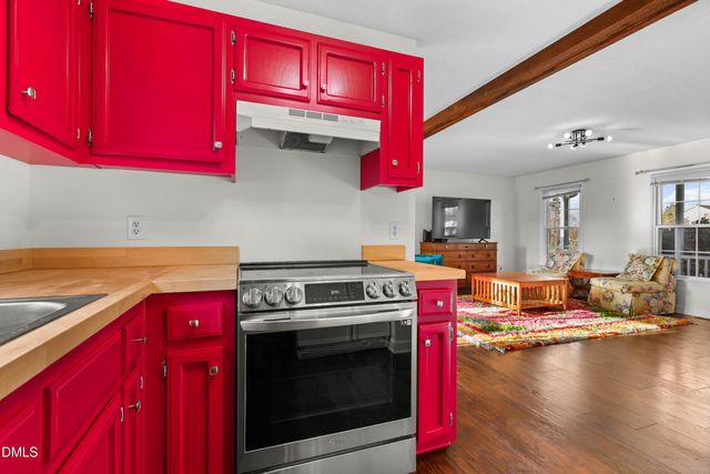 4 Lea Lane, Mebane, NC 27302