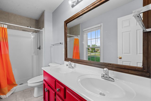 4 Lea Lane, Mebane, NC 27302