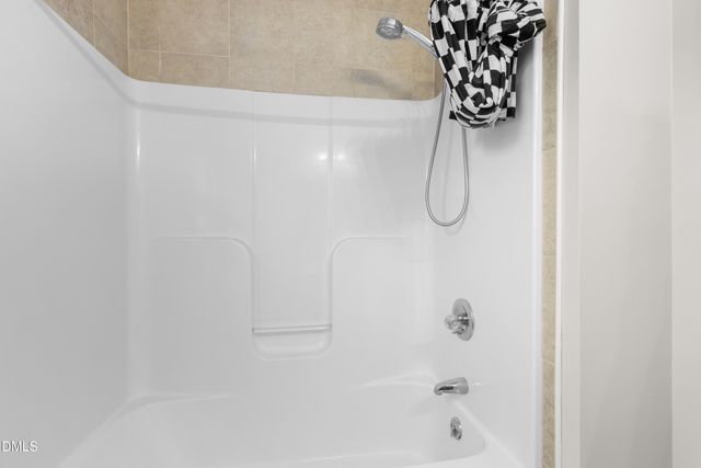 4 Lea Lane, Mebane, NC 27302