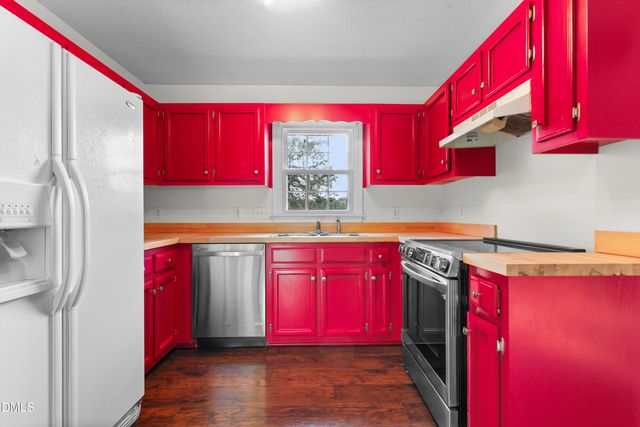 4 Lea Lane, Mebane, NC 27302