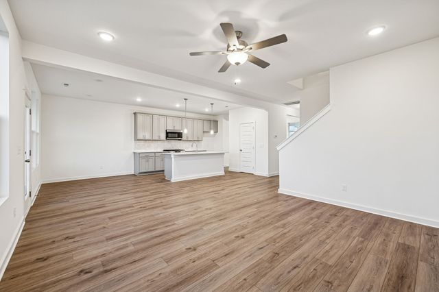 8037 Netterfield Drive, White House, TN 37188