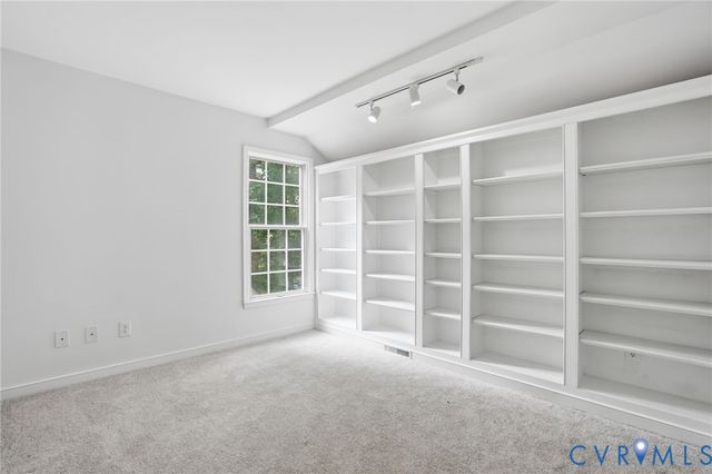 9215 Trumpet Ct, Hanover, VA 23116