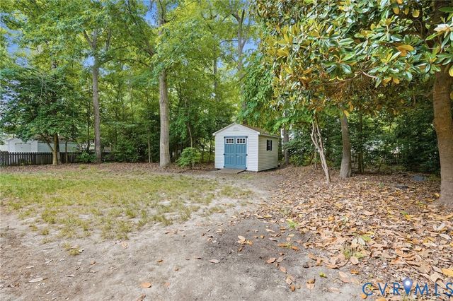 9215 Trumpet Ct, Hanover, VA 23116