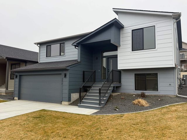 3214 S CUSTER Ln, Spokane, WA 99203