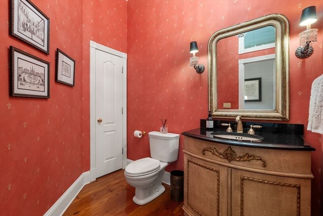 6 Witherbee Ln, Southborough, MA 01772