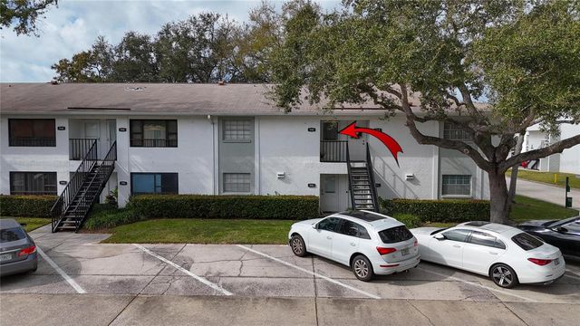 3806 N OAK DRIVE V22, Tampa, FL 33611