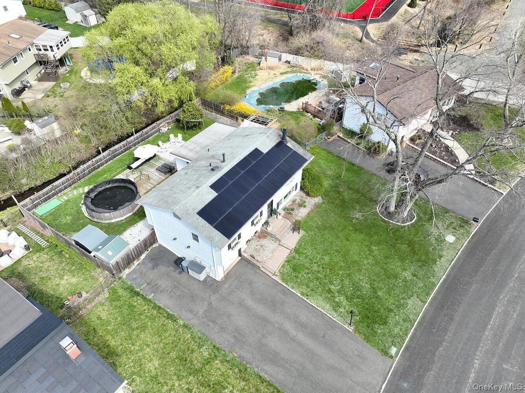27 Eastlake Drive, Thiells, NY 10984