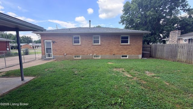 2522 Adrienne Way, Louisville, KY 40216