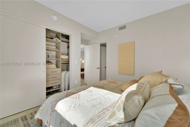 77 SE 5th 2115, Miami, FL 33131