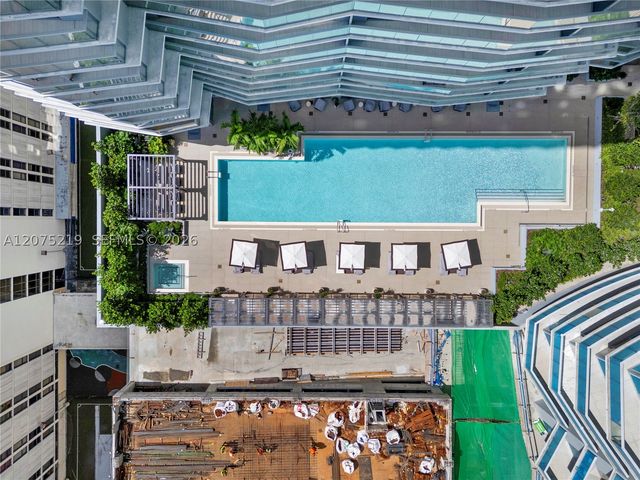 77 SE 5th 2115, Miami, FL 33131