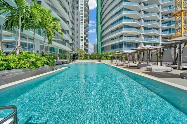 77 SE 5th 2115, Miami, FL 33131