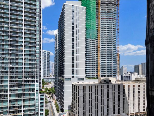 77 SE 5th 2115, Miami, FL 33131