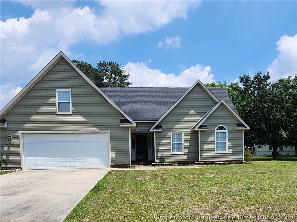 1549 LAUREL OAK Drive, Fayetteville, NC 28314
