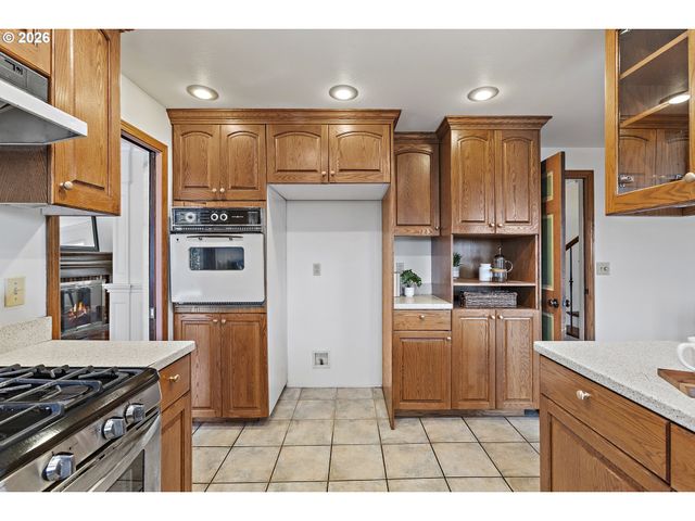 10793 Se 95TH Ct, Happy Valley, OR 97086