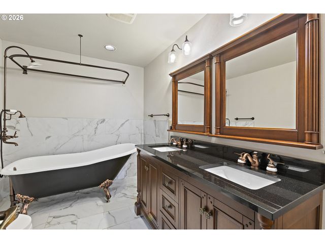 10793 Se 95TH Ct, Happy Valley, OR 97086