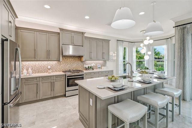 28365 Turin CT, Bonita Springs, FL 34135