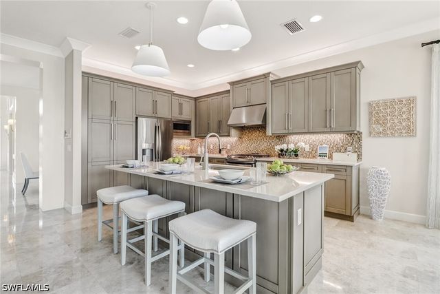 28365 Turin CT, Bonita Springs, FL 34135