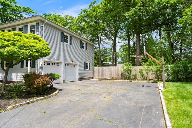10 Woodruff Road, Edison, NJ 08820