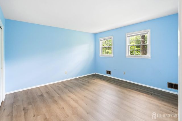 10 Woodruff Road, Edison, NJ 08820