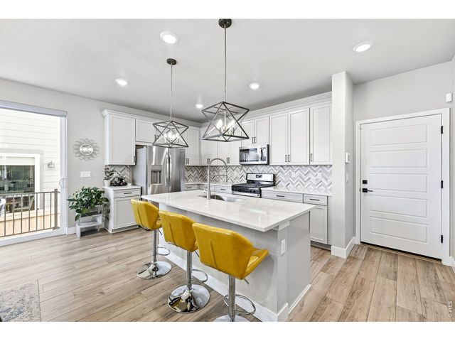 8453 Gladiola Ct A, Arvada, CO 80005