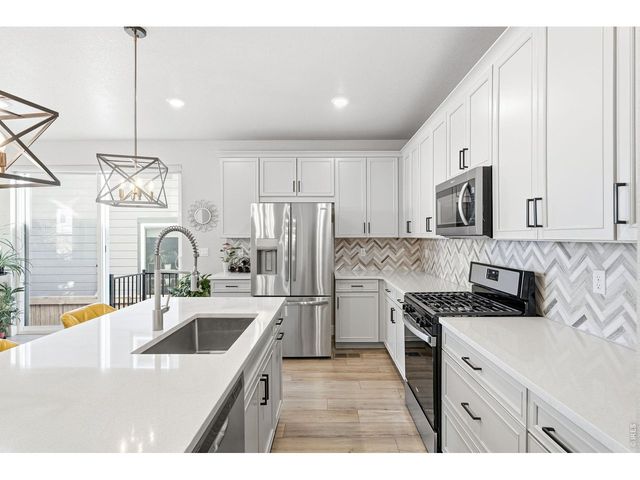 8453 Gladiola Ct A, Arvada, CO 80005