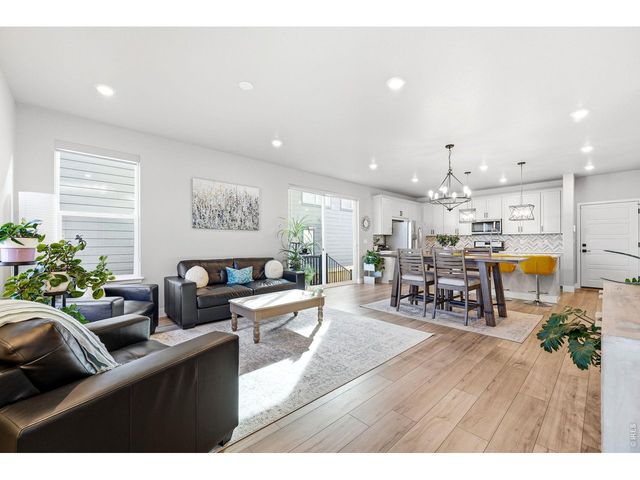 8453 Gladiola Ct A, Arvada, CO 80005