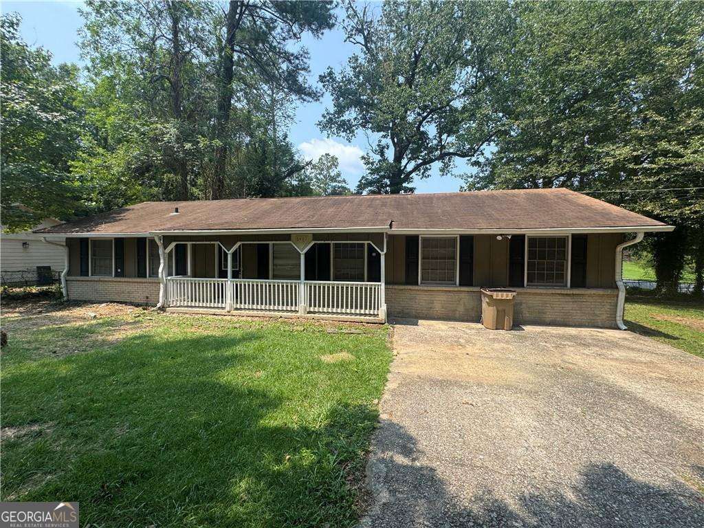 8497 Stonewall Jackson Drive, Jonesboro, GA 30238