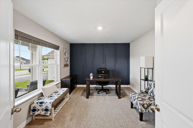 18001 Hidden Creek Trail, Lakeville, MN 55044
